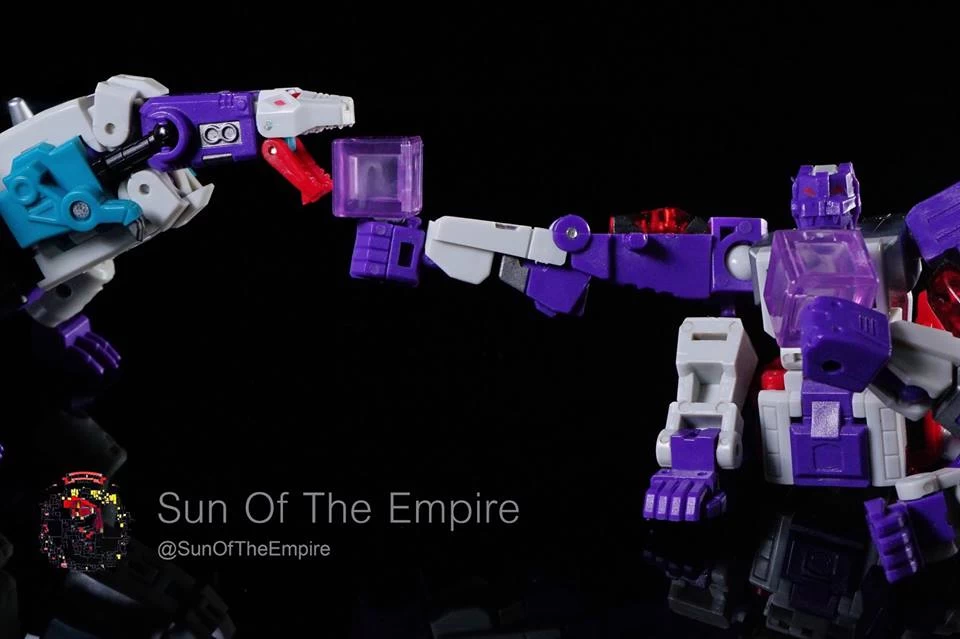 Unique Toys YM04 Palm Collection No Minds & Unhappy Highbrow Apeface 10 Unique Toys YM04 Palm Collection No Minds & Unhappy Highbrow Apeface - Image 8