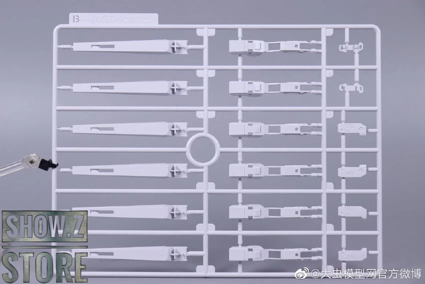 Moxin MG 1/100 XXXG-00W0 Wing Gundam Zero Purple Version Model Kits 15 Moxin MG 1/100 XXXG-00W0 Wing Gundam Zero Purple Version Model Kits - Image 13