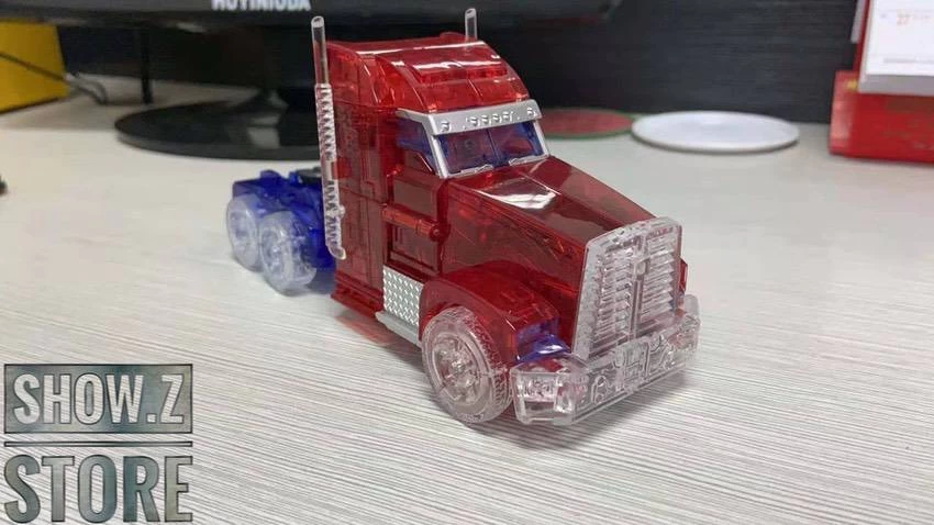 APC Toys APC-001 Attack Prime TFP Optimus Prime Clear Version W/ Clear Wheels 12 APC Toys APC-001 Attack Prime TFP Optimus Prime Clear Version W/ Clear Wheels - Image 10