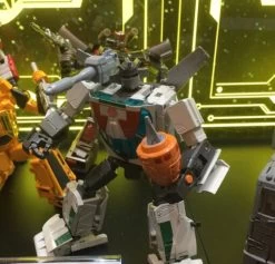 Takara MP-20+ Wheeljack Anime Color -Show.Z Store 6b979f34c4