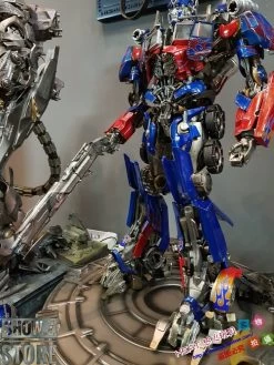 [Pre-Order] HEAT Studio Custom Made Transformers Dark Of The Moon Optimus Prime Statue -Show.Z Store 72896cc2a8