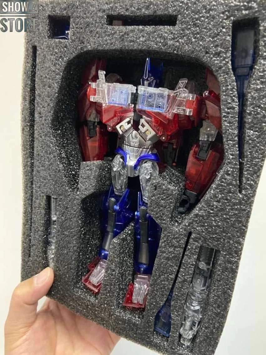 APC Toys APC-001 Attack Prime TFP Optimus Prime Clear Version W/ Black Wheels 15 APC Toys APC-001 Attack Prime TFP Optimus Prime Clear Version W/ Black Wheels - Image 13