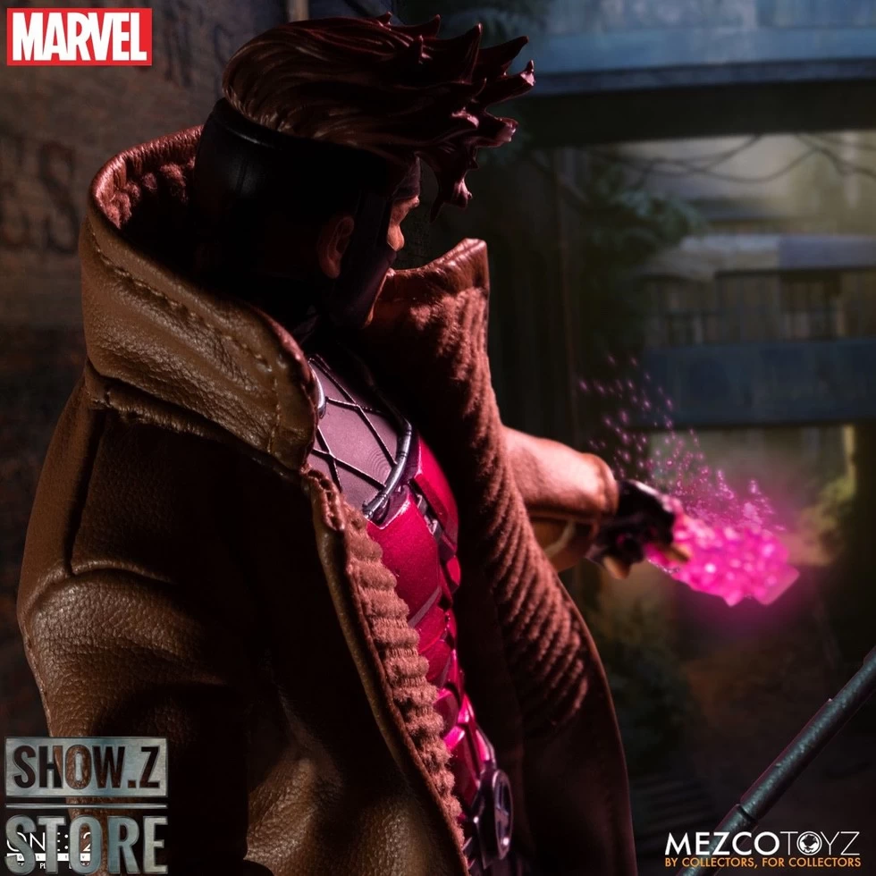 MEZCO Toyz One:12 Collective Gambit 6 MEZCO Toyz One:12 Collective Gambit - Image 4